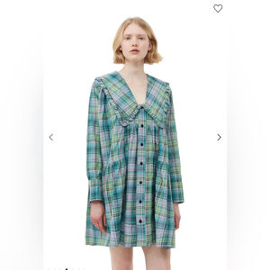 GANNI Lagoon Seersucker Check Wide Shirt
Dress Plaid Green